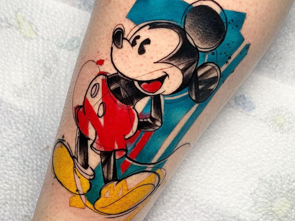 Chiếc tattoo chuột Mickey trendy bạn không thể bỏ lỡ