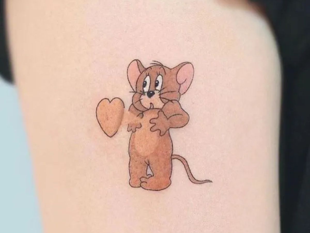 Chú chuột Jerry cute với trái tim thổn thức