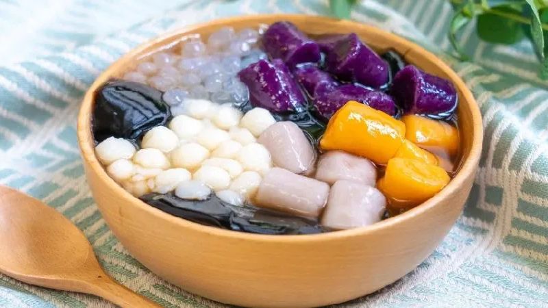 Cách nấu chè hoa quả đơn giản với khoai dẻo Đài Loan 