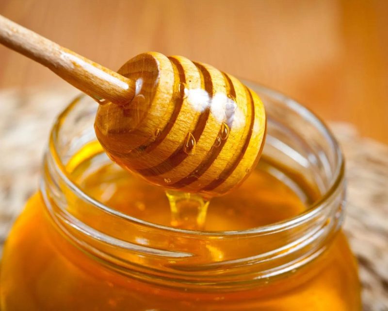 Mật ong cũng chứa rất nhiều dưỡng chất