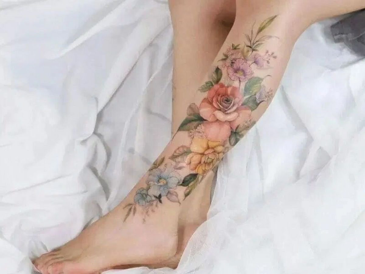 Nhiều cô nàng chọn tattoo các mẫu hình xăm chân cá tính để khẳng định chất riêng