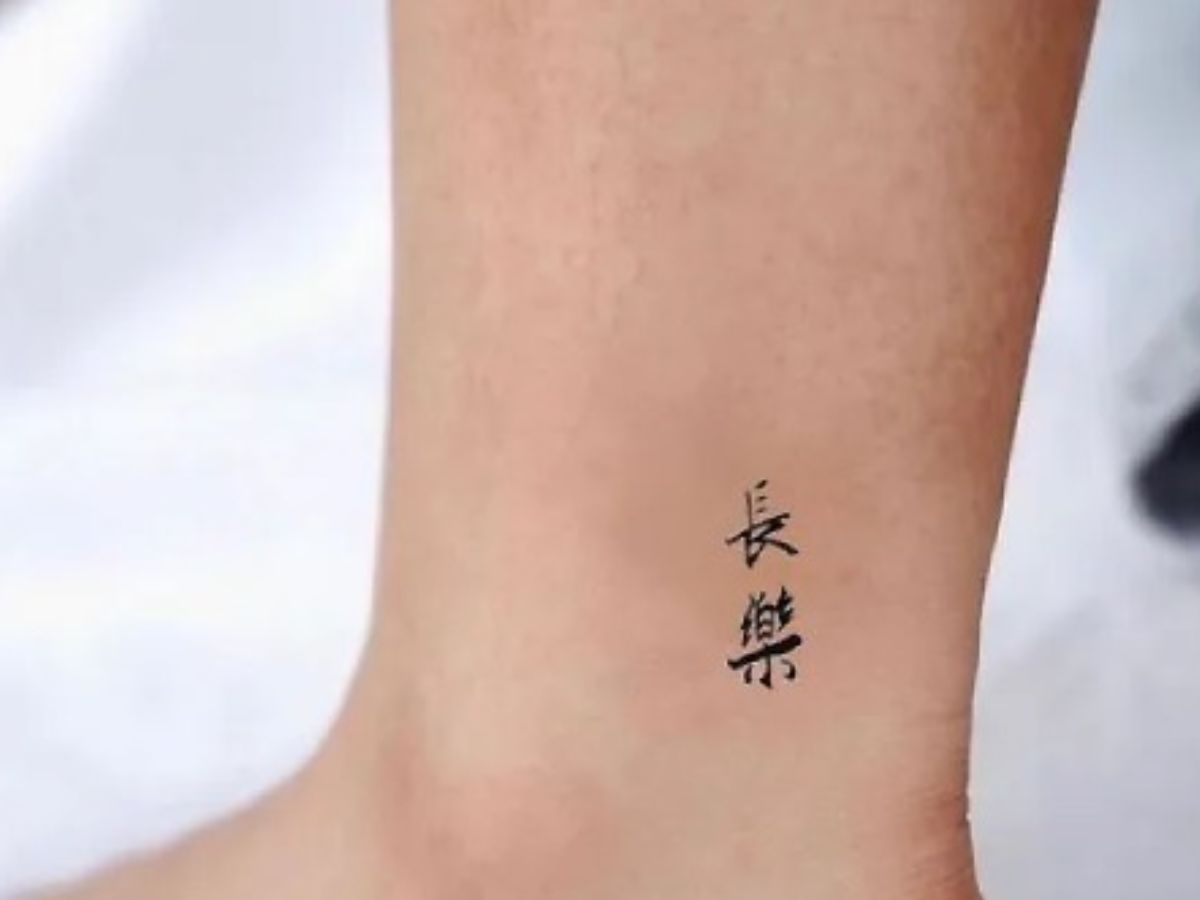 Mẫu hình xăm mini chữ Trung Quốc độc đáo