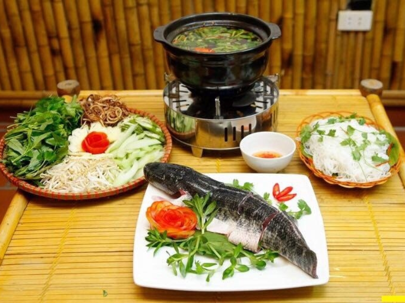 Lẩu cá quả là một trong những món ăn quen thuộc của người Việt