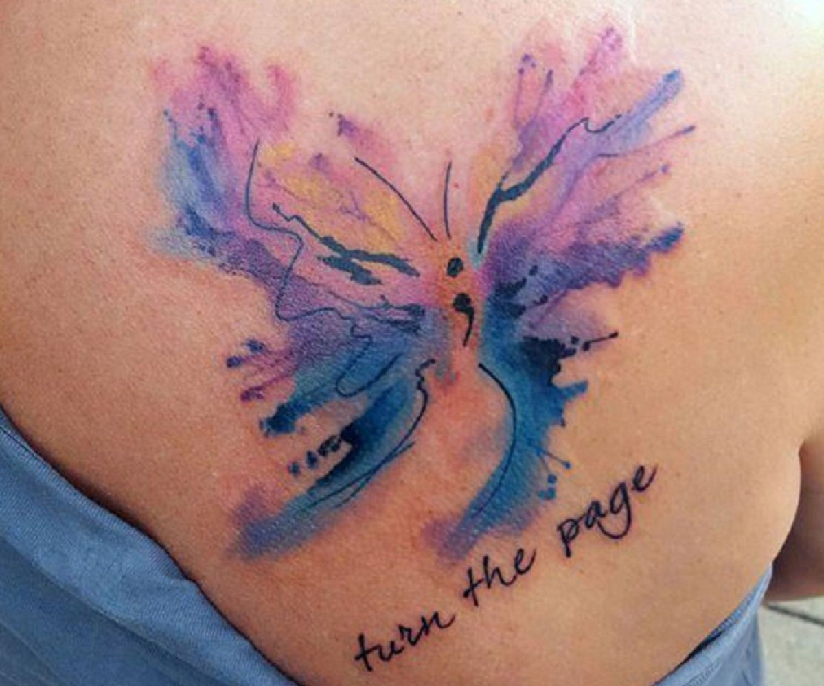  Hình tattoo dấu chấm phẩy nhiều màu cùng chữ dễ thương