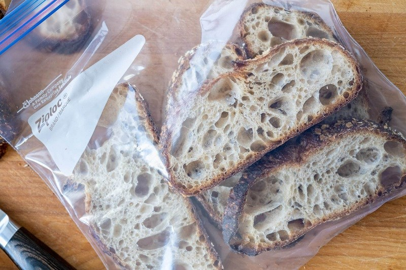 Bạn có thể lựa chọn nhiều cách bảo quản bánh mì để gia tăng thời gian sử dụng