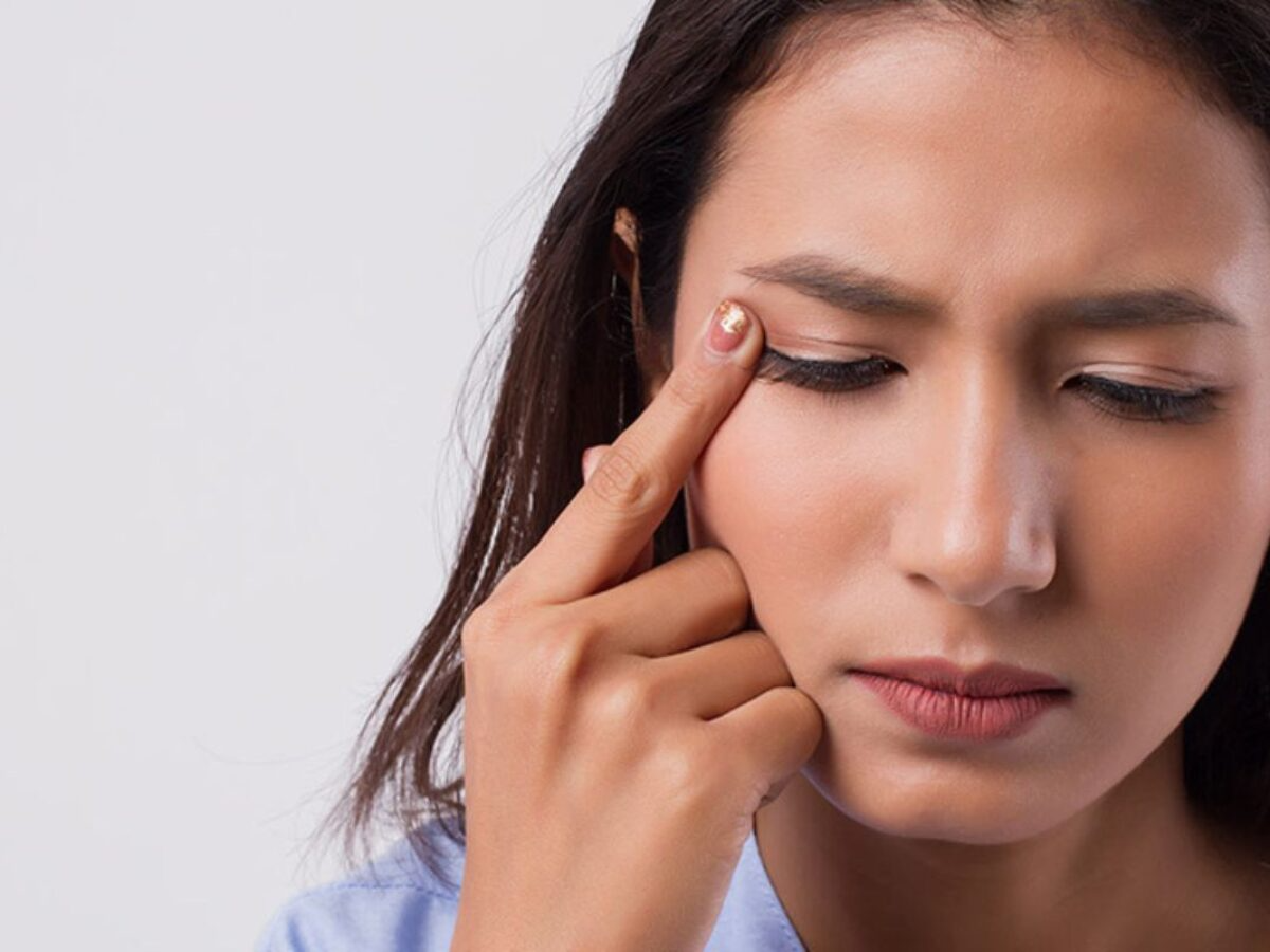 Tùy theo từng giờ, việc mắt trái giật ở nữ sẽ có những điều báo khác nhau