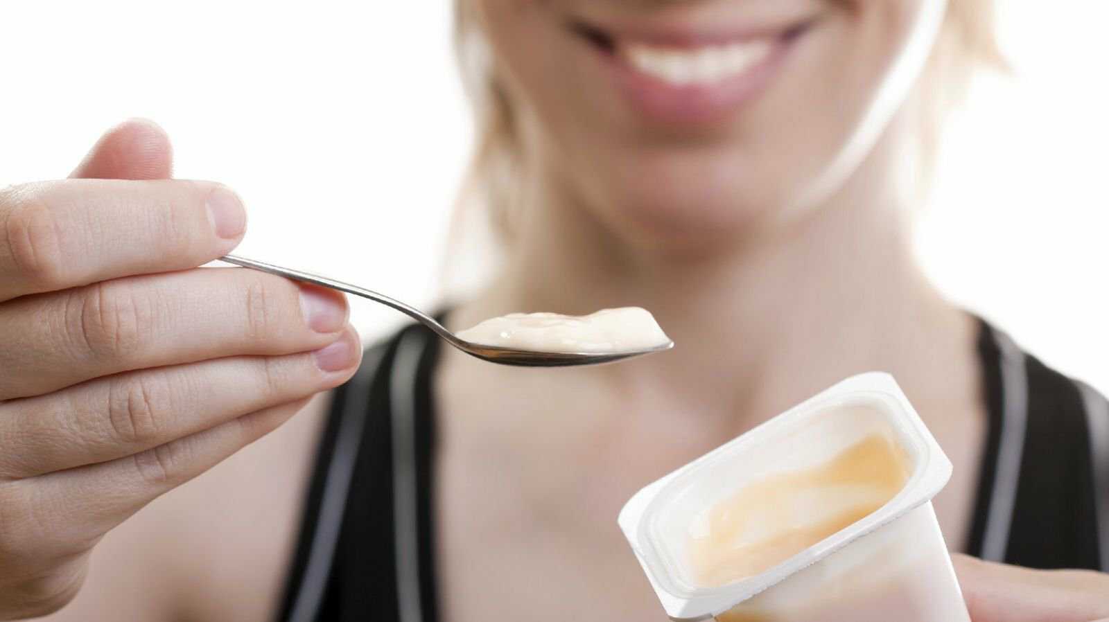 Ăn sữa chua có béo không là thắc mắc của rất nhiều người, nhất là những ai đang trong quá trình giảm cân