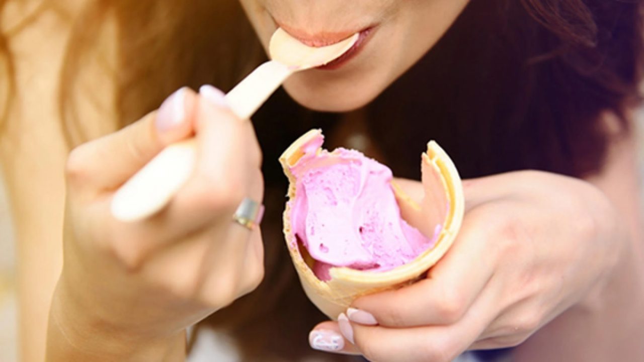 Ăn kem mất kiểm soát sẽ khiến cho cơ thể tăng cân mất kiểm soát