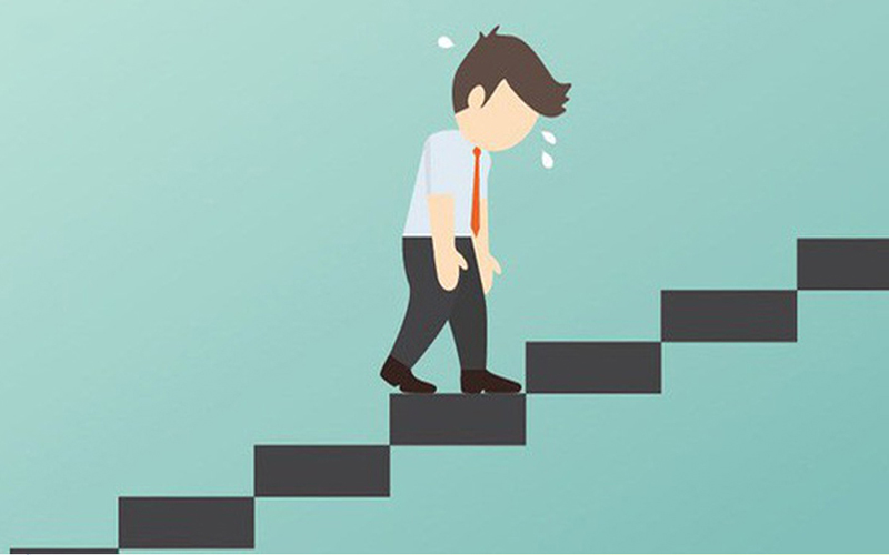Việc dừng lại ngay giữa cầu thang cho thấy bạn phải có sự kiên trì hơn cho mục tiêu đề ra 