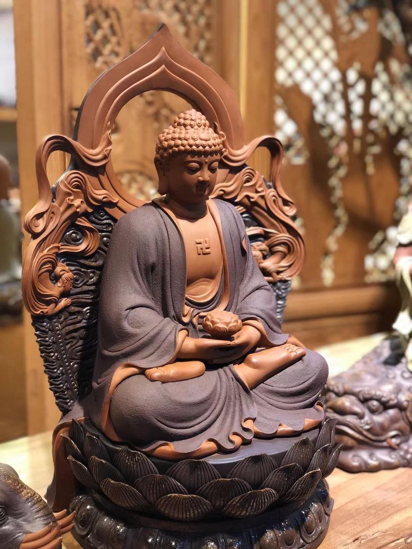 Thợ phụng Phật bản mệnh giúp tuổi Qúy Hợi có nhiều may mắn và phước đức