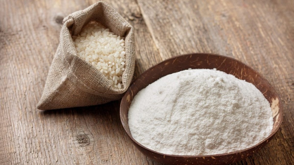 Cách nấu cháo gạo xay truyền thống cho bé ăn dặm chỉ sử dụng nguyên liệu chính là bột gạo, rất dễ chế biến