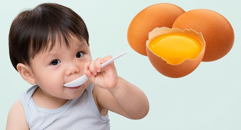 Những lưu ý cần biết khi cho bé ăn trứng