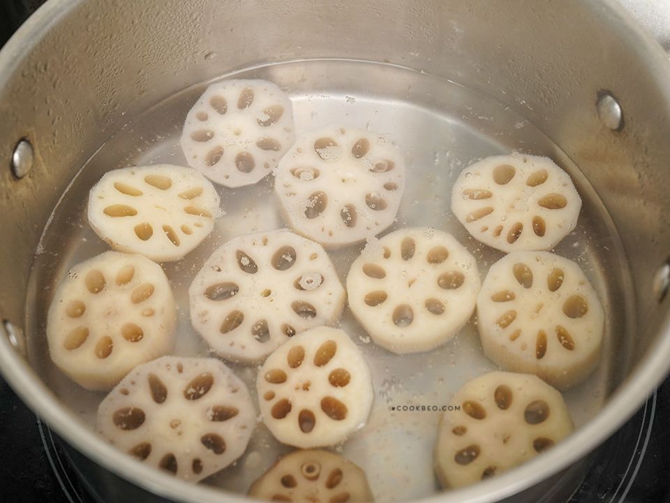 Cách nấu chè hạt sen thập cẩm