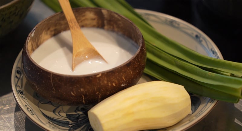 Nguyên liệu dùng để nấu chè khoai lang cốt dừa