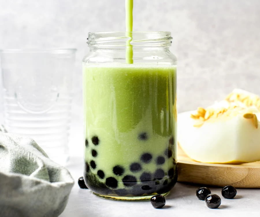 Trà sữa thái xanh trân châu là một món thức uống thơm ngon và cực kỳ phổ biến hiện nay